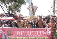 Begini Keseruan Karnaval Budaya FBIM 2024 Sampai-Sampai Pj Bupati Barsel Ikut jalan Kaki