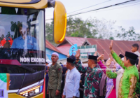 Tangis Haru Warnai Pelepasan 193 Jemaah Calon Haji Balangan Oleh Bupati Abdul Hadi