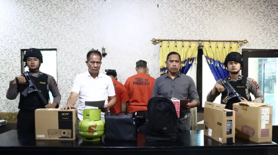 06062024_Polres HST menggelar konferensi pers pengungkapan kasus pencurian dengan pemberatan di MA Muhajirin. (wartabanjar.com - Ist. Humas Polres HST)