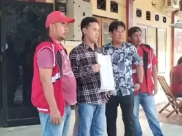 Siswa SD Dicekik dan Dijambak Guru Olahraga