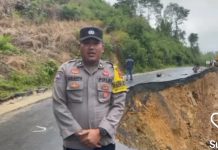 Longsor di Jalan Provinsi km 85 Penghubung Tanah Bumbu-HSS