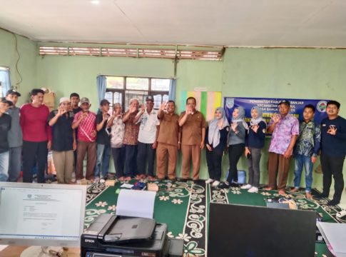 DPRKPLH Banjar Bentuk Kelompok Swadaya Masyarakat di Desa Benua Anyar DS