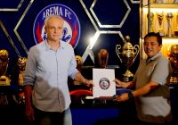 Arema FC Perkenalkan Pelatih Asal Brazil Joel Cornelli