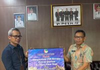 Bank Kalteng Serahkan 3 Ekor Sapi kepada Pemda Barsel