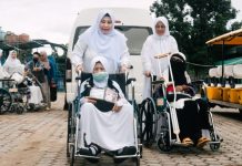 Acil Odah Sambut Jemaah Haji Lansia Kloter 1