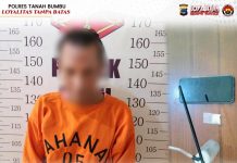 Unit Reskrim Polsek Satui Polres Tanah Bumbu Tangkap MI Saat Sedang Memakai Sabu di Rumahnya