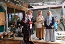 Perkuat Peran Tangguh Perempuan, Srikandi PLN Dukung UMKM Adat Sasirangan di Kalimantan Selatan