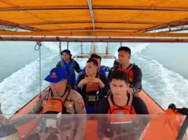 Tim SAR Gabungan Cari Tiga ABK Bintan Jaya Yang Tenggelam di Laut Jawa