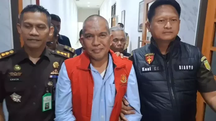 Arsan Latif, mantan Pj Bupati Bandung Barat ditangkap. (Beritasatu.com)