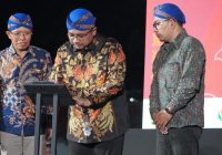 Menag Resmikan Sekolah Tinggi Agama Hindu Jawa Dwipa Sekaligus Peluncuran Kitab Hindu Ramah Disabilitas