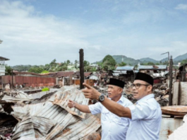 Jhonlin Group Serahkan Bantuan Lebih Rp100 Juta untuk Korban Kebakaran di Kotabaru