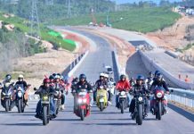 Penampakan Presiden Jokowi Bersama Para Influencers Jajal Jalan Tol IKN