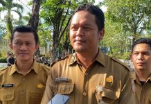 Buruh Aksi di DPRD Kalsel Yang Nemui Malah Sekwan?