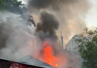 Api Berkobar di Belakang Balai Desa Kapuh HSS