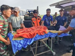 Pasien Tumor Dievakuasi TNI AU ke Jakarta