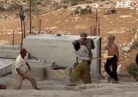 Israel Tiba-tiba Serang Warga Sipil dan Relawan Asing Pakai Tongkat dan Pipa Besi, Beberapa Orang Terluka