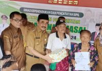 Disdukcapil Tanah Bumbu Jemput Bola, Pencatatan Perkawinan Massal Non Muslim