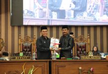 Rapat Paripurna DPRD Tanah Bumbu, Bupati Sampaikan Empat Program Prioritas
