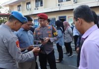 Antisipasi Terlibat Pinjol dan Judi Online, Seksi Propam Polres Banjarbaru Razia HP Personel