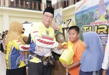 Sunatan Massal Ramaikan Turdes Paman Birin dan Acil Odah di Kabupaten Tanah Bumbu