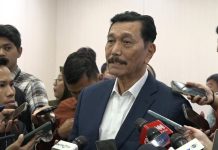 Bea Masuk Tekstil Naik, Luhut Bantah Untuk Serang China