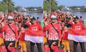 RSUD Sultan Suriansyah Banjarmasin membagikan bendera merah putih menyambut HUT ke-79 Kemerdekaan RI. (wartabanjar.com - Ist. Humas)