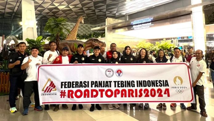 Tim panjat tebing Indonesia di Olimpiade {aris 2024. (wartabanjar.com - Ist. FPTI)