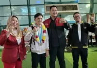 Ketum FPTI Yenny Wahid Menangis Saat Veddriq Juara dan Indonesia Raya Berkumandang di Paris