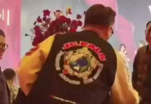 Jackie Chan Berikan Jaket Special Edition Senilai Rp 75 Miliar untuk Fans di Indonesia