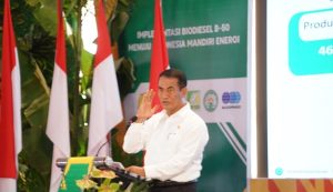 Menteri Pertanian, Andi Amran Sulaiman, saat soft launching biodiesel (B50) PT Jhonlin Agro Raya di Batulicin, Tanah Bumbu, Kalsel, Minggu. (wartabanjar.com - Istimewa)