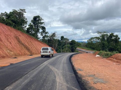 Dinas PUPR Kalsel Imbau Pengendara Berhati-hati Melintasi Jalan Banjarbaru-Batulicin