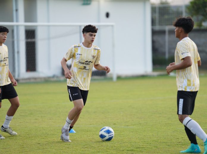 Mathew Baker telah bergabung dengan Tim U-17 Indonesia latihan di Bali. (wartabanjar.com - Ist. PSSI)