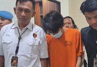 Pria Cekik dan Banting Pacar Dalam Lift Hotel Jakbar Ditangkap di Rumahnya di Ciledug