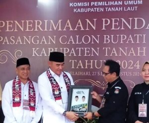 Rahmat Trianto dan Zazuli diterima Ketua KPU Tala dan jajarannya. (Istimewa)