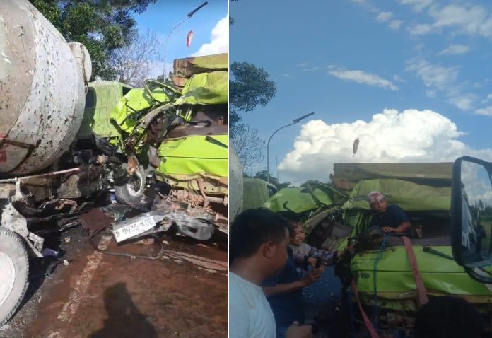 Mobil molen bertabrakan dengan truk Fuso di Jalan Gubernur Syarkawi. (kiri). Korban dikeluarkan dari kabin truk Fuso (kanan). (wartabanjar.com - Ist. Rekanan)