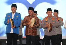 Hadiri Pembukaan Kongres XXI PMII, Menko Polhukam dan Kapolri Pukul Rebana