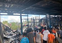 Selesai Salat Zuhur, Bukhari dan Istri Dikagetkan Oleh Api di Rumah Tetangga