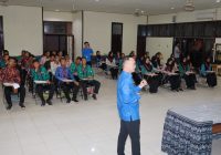 Pentingnya Literasi Digital, Kadis Kominfo Bekali Paskibraka Batola