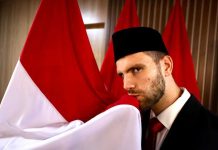 Maarten Paes Gabung Ajax Amsterdam, Penampilan di Timnas Indonesia Jadi Pertimbangan