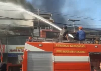 Toko Perhiasan Emas Ikut Ludes dalam Kebakaran di Pasar Induk Krian Sidoarjo