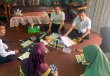 Tingkatkan Kualitas Produk UMKM Kecamatan Beruntung Baru, Rumah Kemasan Banjar Gelar Sosialisasi Cara Buat Stiker dan Pengemasan Barang