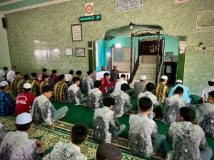Pelaksanaan ibadah Arba Mustamir di Madrasah Aliyah Awayan, Kabupaten Balangan, Rabu 4 September 2024. (wartabanjar.com - Alfi)