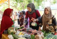 Warga Banjarbaru Serbu Pangan Murah di Kantor Kecamatan Cempaka