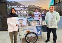 UPZ Bank Kalsel Beri 6 Rombong Barokah kepada Pelaku UMKM