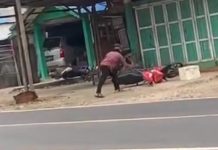 Pria Mengamuk Acungkan Parang di Jaro Tabalong