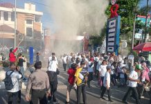 Sosialisasikan Pilkada 2024 Lewat Funwalk, KPU Banjar Bagikan Doorprize dan Ribuan Kaus ke Peserta