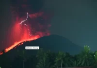 Gunung Ibu Erupsi, Warga Diingatkan Jangan Mendekat