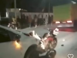 Tabrakan R4 vs R2 di Bundaran Liang Anggang
