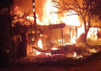 6 Kios dan Satu Rumah Terbakar di Jalan Kutilang Palangka Raya