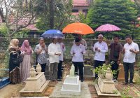 H. Fani dan Habib Taufan Ziarah ke Makam Panitia Penuntut Kabupaten Tabalong